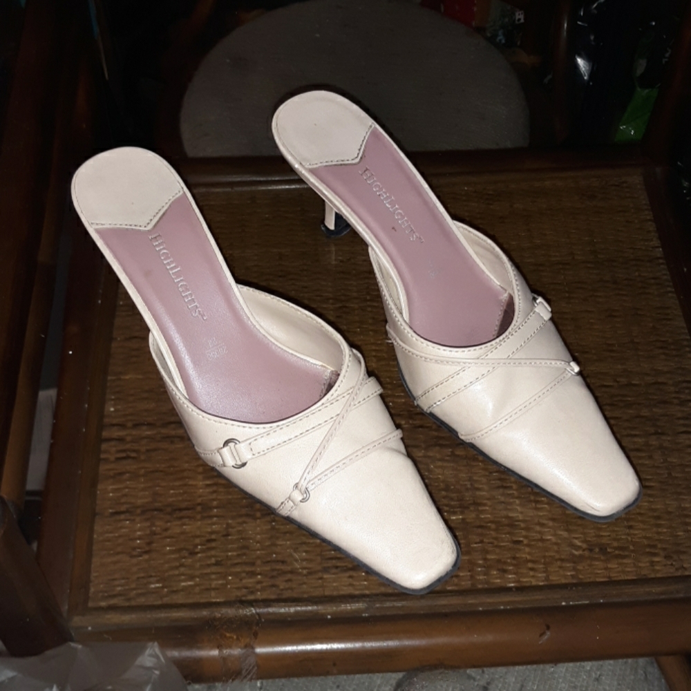 Highlights size 6 1/2 Shoes